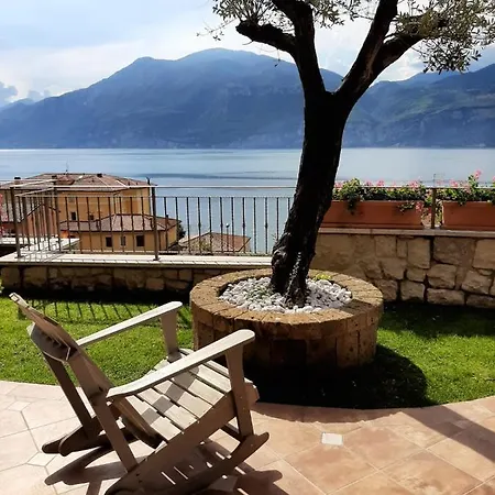 Bmp Deluxe 1 Jacuzzi Riscaldata Privata Vista Di Garda *