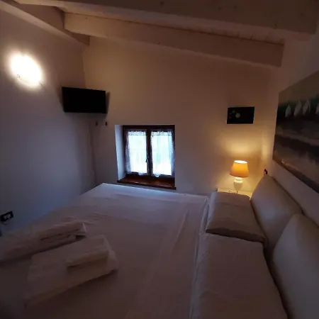 Bmp Deluxe 1 Jacuzzi Riscaldata Privata Vista Di Garda 公寓 布雷佐内加尔达