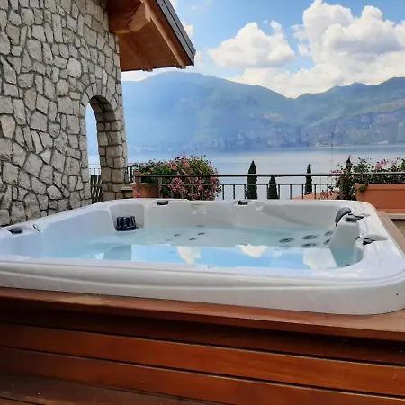 Bmp Deluxe 1 Jacuzzi Riscaldata Privata Vista Di Garda Lägenhet *