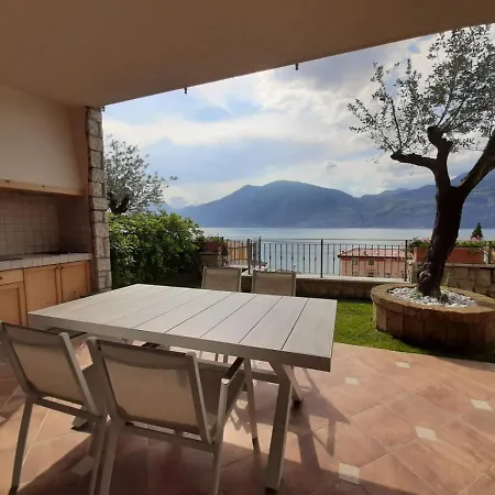 Lägenhet Bmp Deluxe 1 Jacuzzi Riscaldata Privata Vista Di Garda