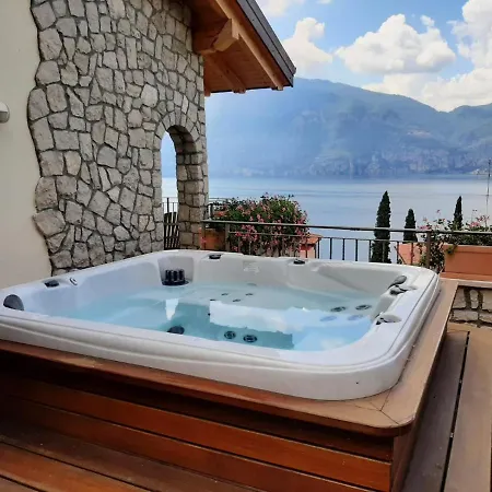 Lägenhet Bmp Deluxe 1 Jacuzzi Riscaldata Privata Vista Di Garda Brenzone sul Garda