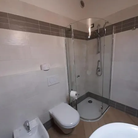 Bmp Deluxe 1 Jacuzzi Riscaldata Privata Vista Di Garda Lägenhet *