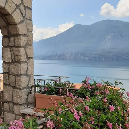 Lägenhet Bmp Deluxe 1 Jacuzzi Riscaldata Privata Vista Di Garda